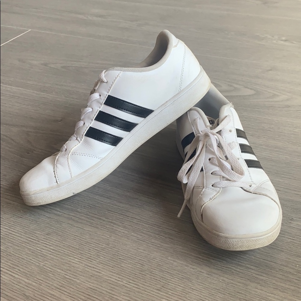 Adidas Sneakers